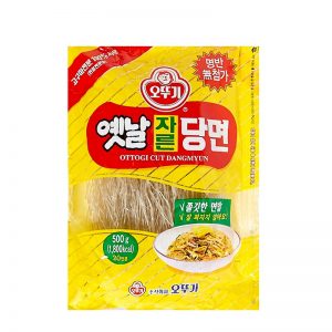 Koreanska sötpotatisnudlar